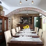 Saxida Wine Estate פארק נופש 3*
