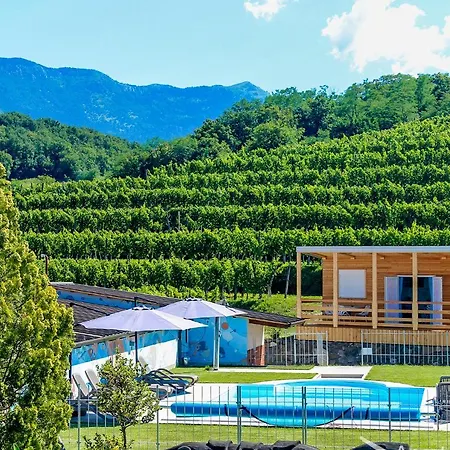 Saxida Wine Estate 3*