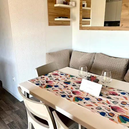 Saxida Wine Estate 3* Zalosce