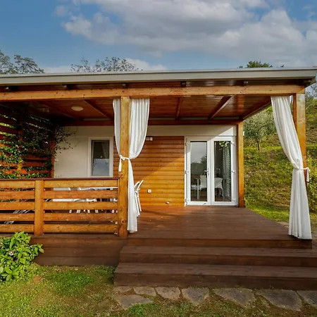 Saxida Wine Estate 3*