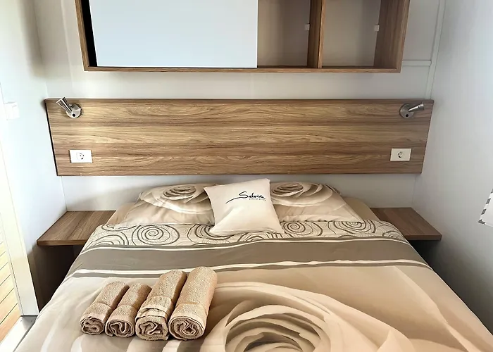 Saxida Wine Estate Vakantiepark Zalosce