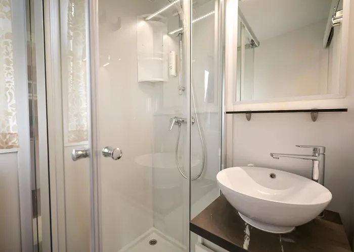 Saxida Wine Estate 3* Zalosce