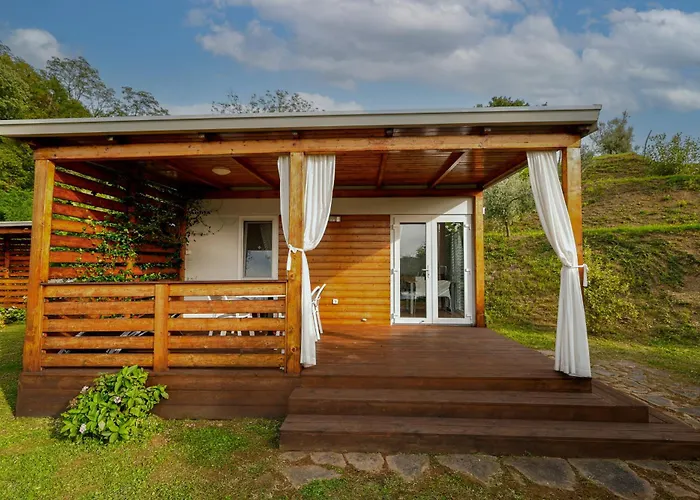 Saxida Wine Estate 3*